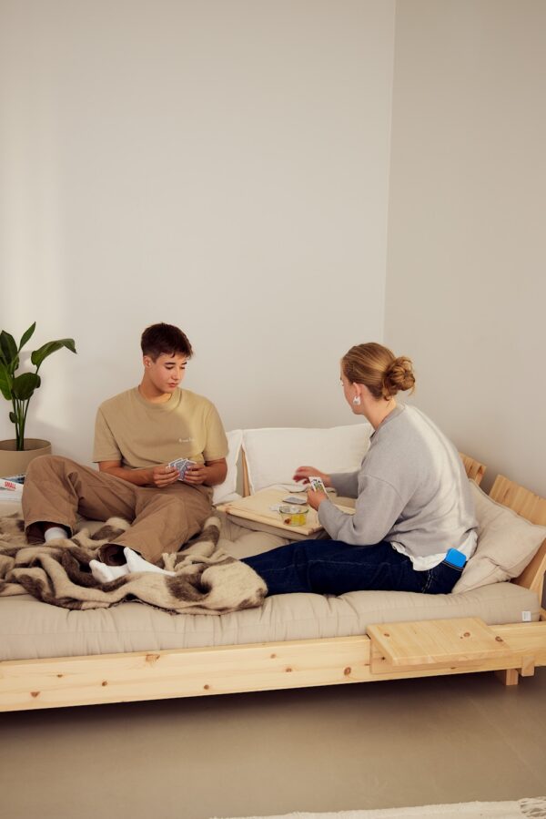 Sofa SOCIAL z 2 zagłówkami i 2 stolikami - obrazek 13