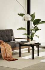 wysoki stolik sosnowy kolorowy