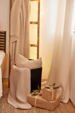 Pled BOHO LaManta beżowy 130x160 cm - obrazek 5