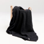 Pled BOHO LaManta grafitowy 130x160 cm - obrazek 5