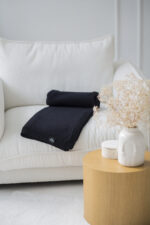 Pled PLECIONY LaManta czarny  130x160 cm