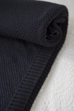 Pled PLECIONY LaManta czarny  130x160 cm - obrazek 3