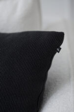 Poszewka Klasyczna Kwadratowa LaManta grafitowa 50x50 cm - obrazek 3