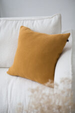 Poszewka Klasyczna Kwadratowa LaManta musztardowa 50x50 cm
