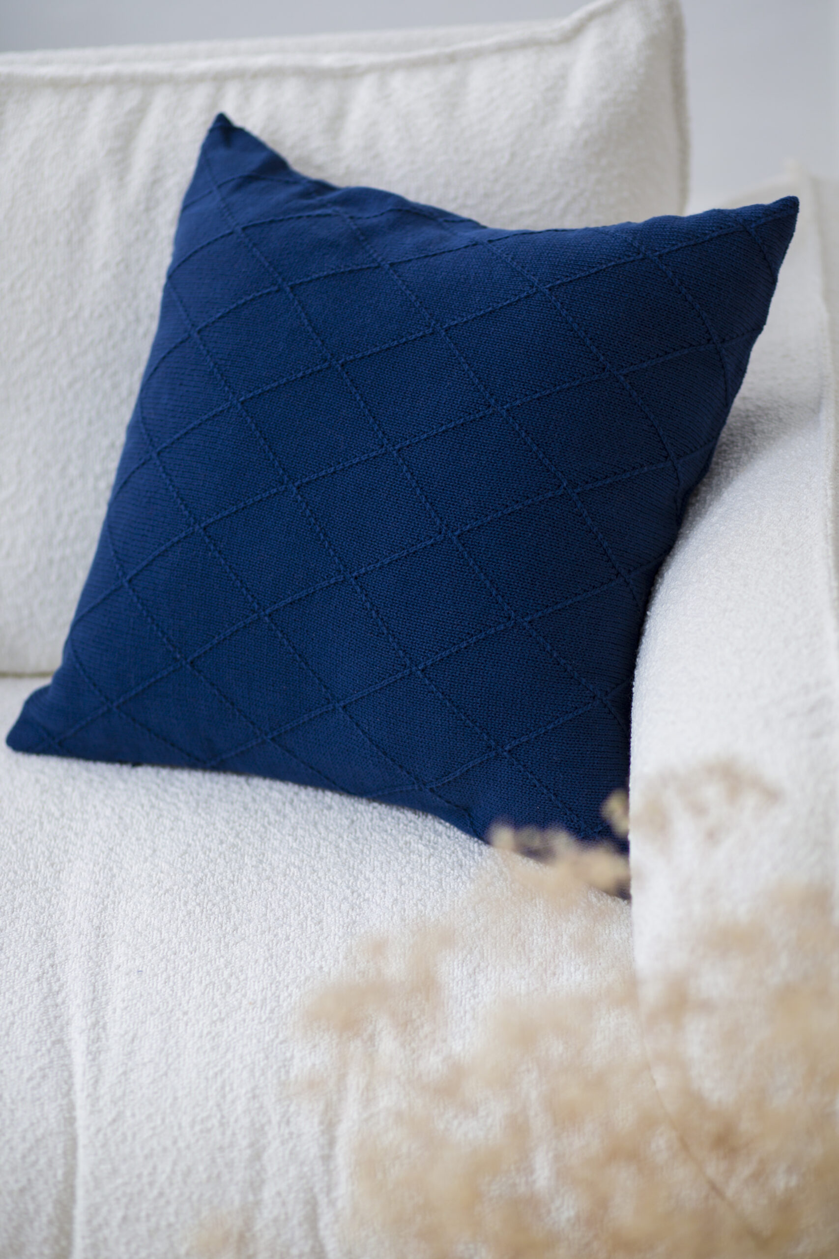 Poszewka ROMBY Kwadratowa LaManta granatowa 50x50 cm