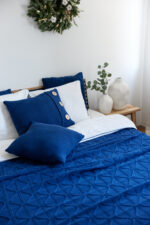 Poszewka Klasyczna  z guzikami LaManta granatowa 40x60 cm - obrazek 5