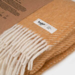 Koc wełniany ALPAK (karmelowy prążek) HopDesign - obrazek 3