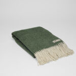 Koc wełniany HopDesign – RURU (butelkowa zieleń)