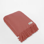 Koc wełniany YETI (koral) HopDesign