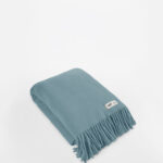 Koc wełniany YETI (pastelowy błękit) HopDesign