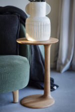 Dębowy, oryginalny stolik boczny Hoya - obrazek 10