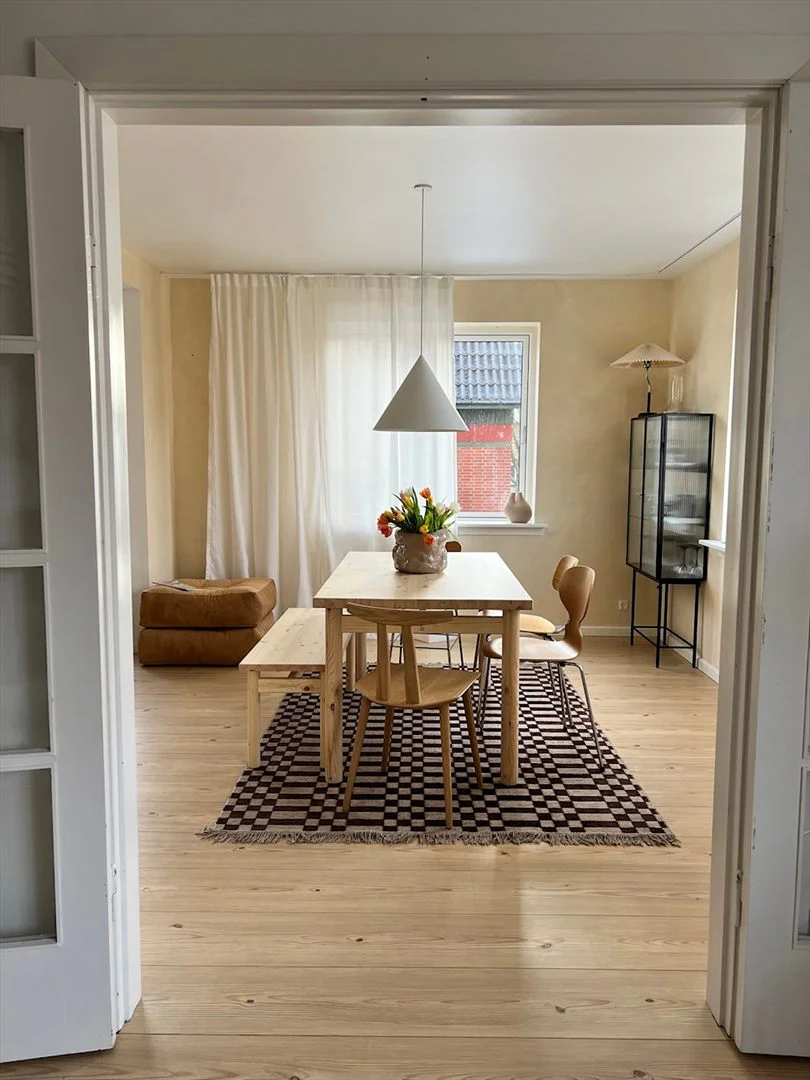 Karupdesign_pacediningtable_611101085150_styleimage_11 Stół PACE - obrazek 1