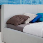 Minimalistyczne łóżko tapicerowane LOFT