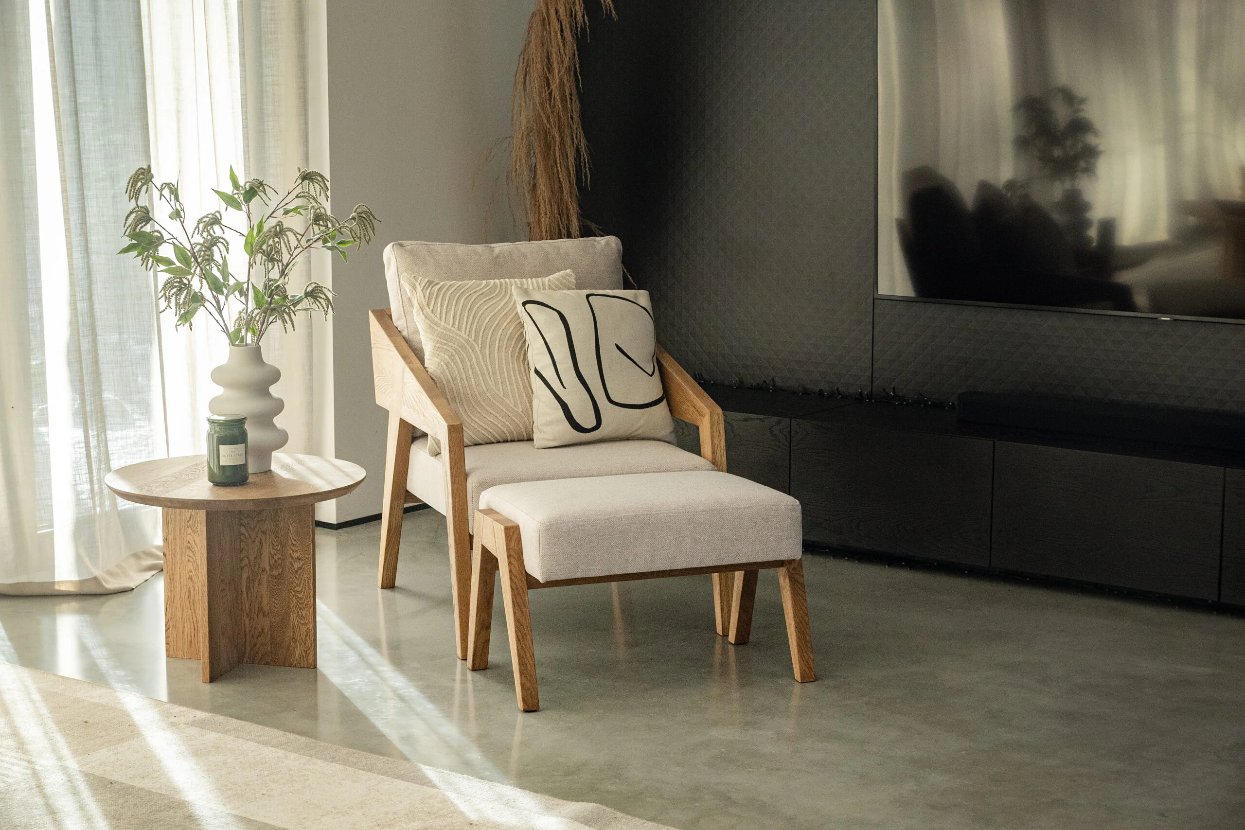 download-6101-scaled Fotel dębowy Piko - obrazek 1