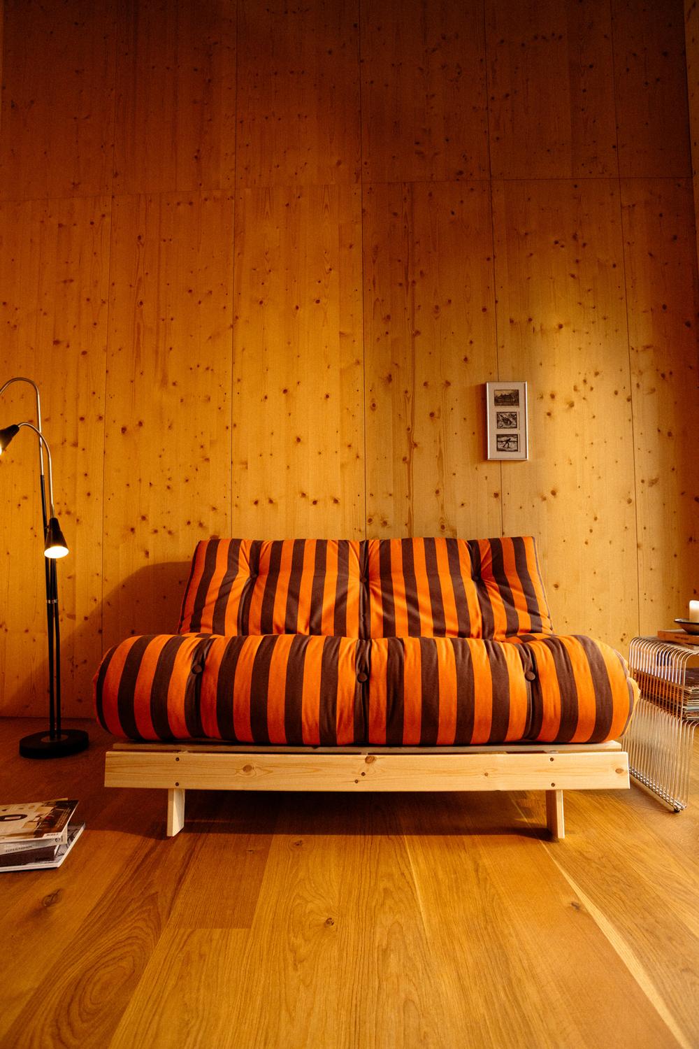 Karup_rootssofabed_123100423140_autumn2026_pine_raw_styleimage_cottonpolyester_orange-brown _2 Sofa ROOTS PASY- NOWOŚĆ - obrazek 19