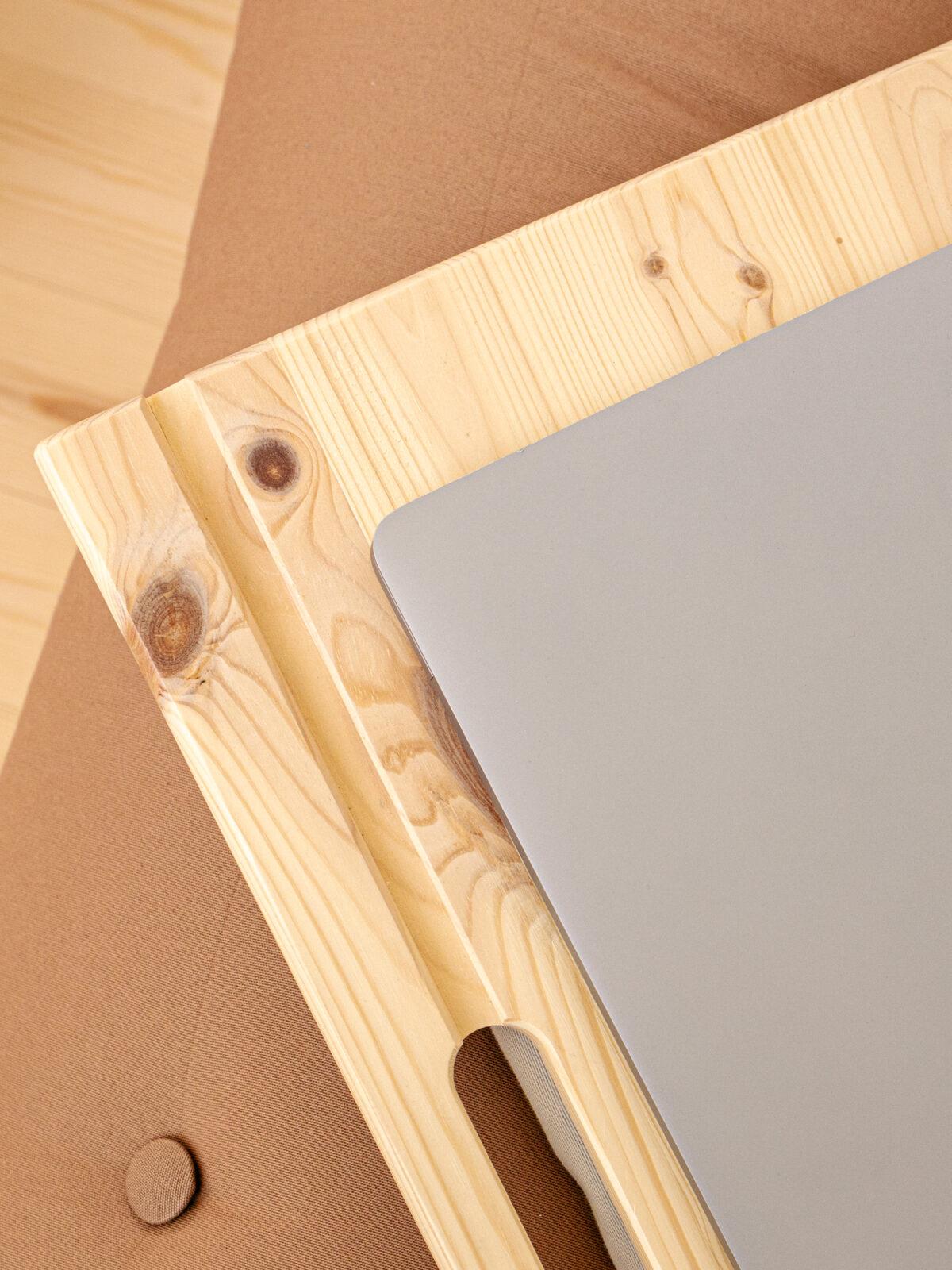 Karupdesign_bfflaptable_styleimage_15 BFF stolik pod laptop - obrazek 7