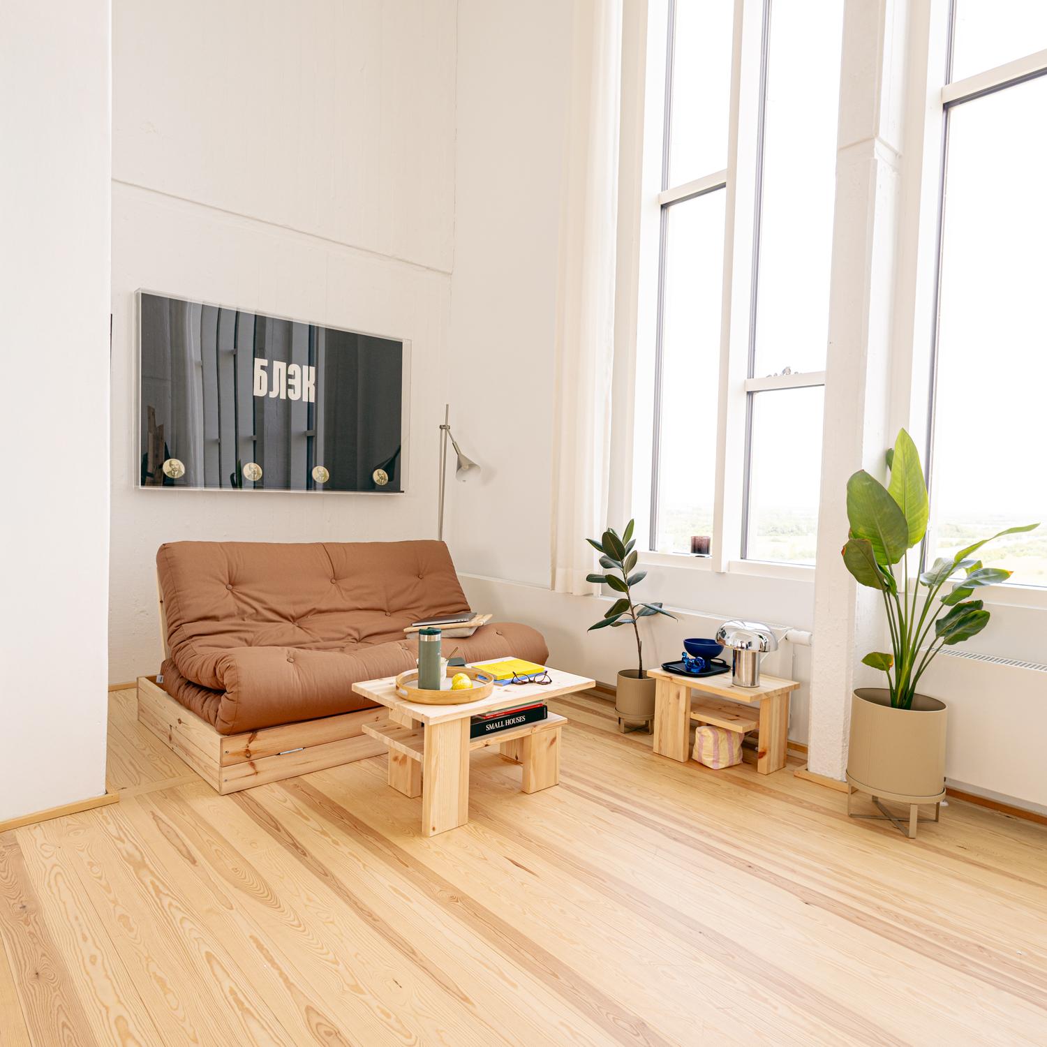 Karupdesign_japansidetable_157010004502300_styleimage_4 JAPAN sosnowy stolik pomocnik - obrazek 3