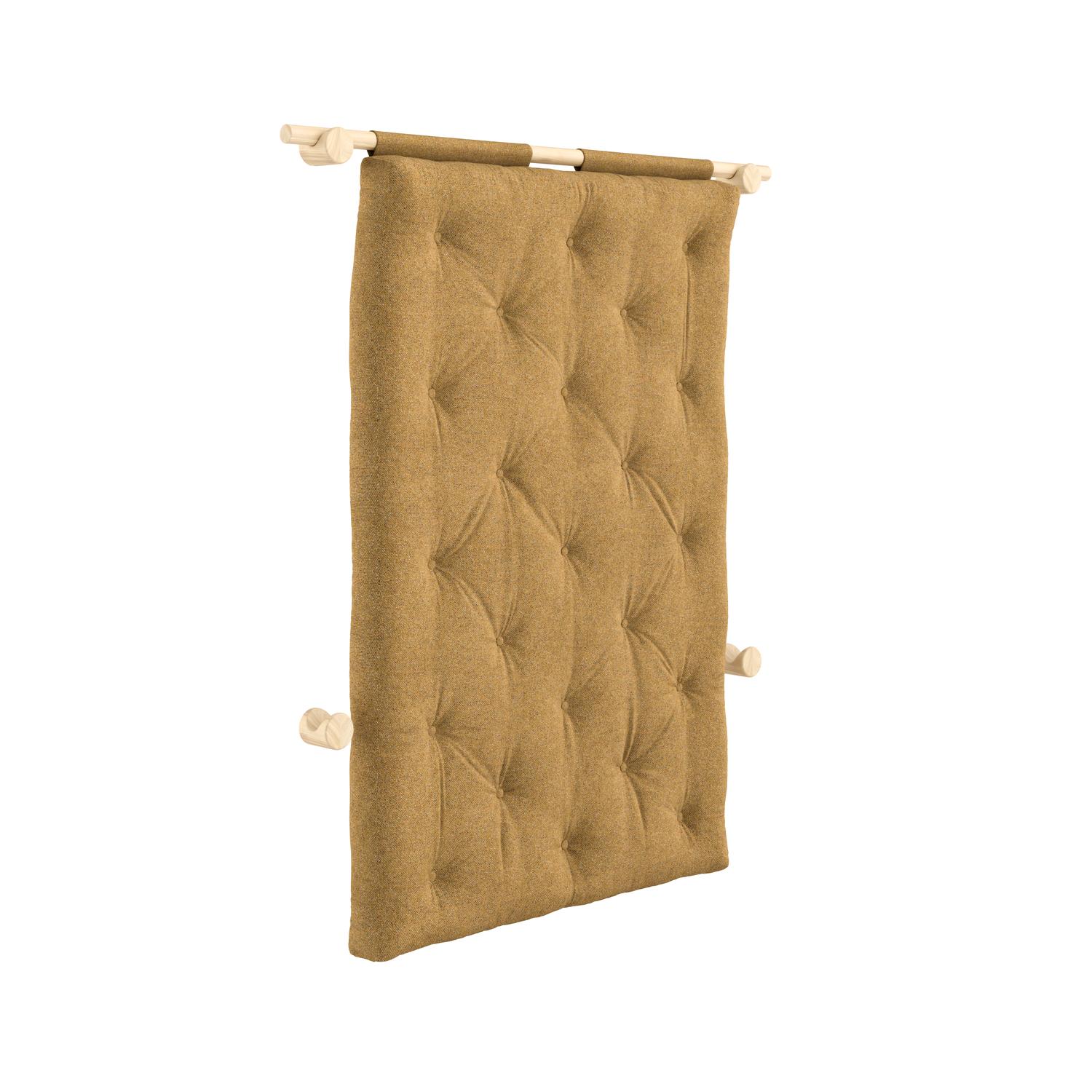 hooked sofa golden ochre (4) Sofa HOOKED - obrazek 17