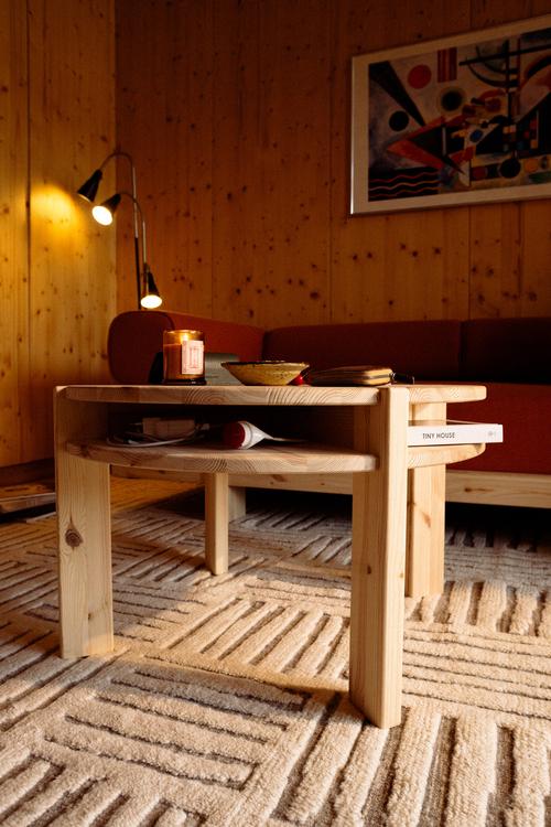 Karup_tuckcoffeetable_157210007007010_46260_70_pine_raw_styleimage_3 TUCK - okrągły stolik kawowy - obrazek 1